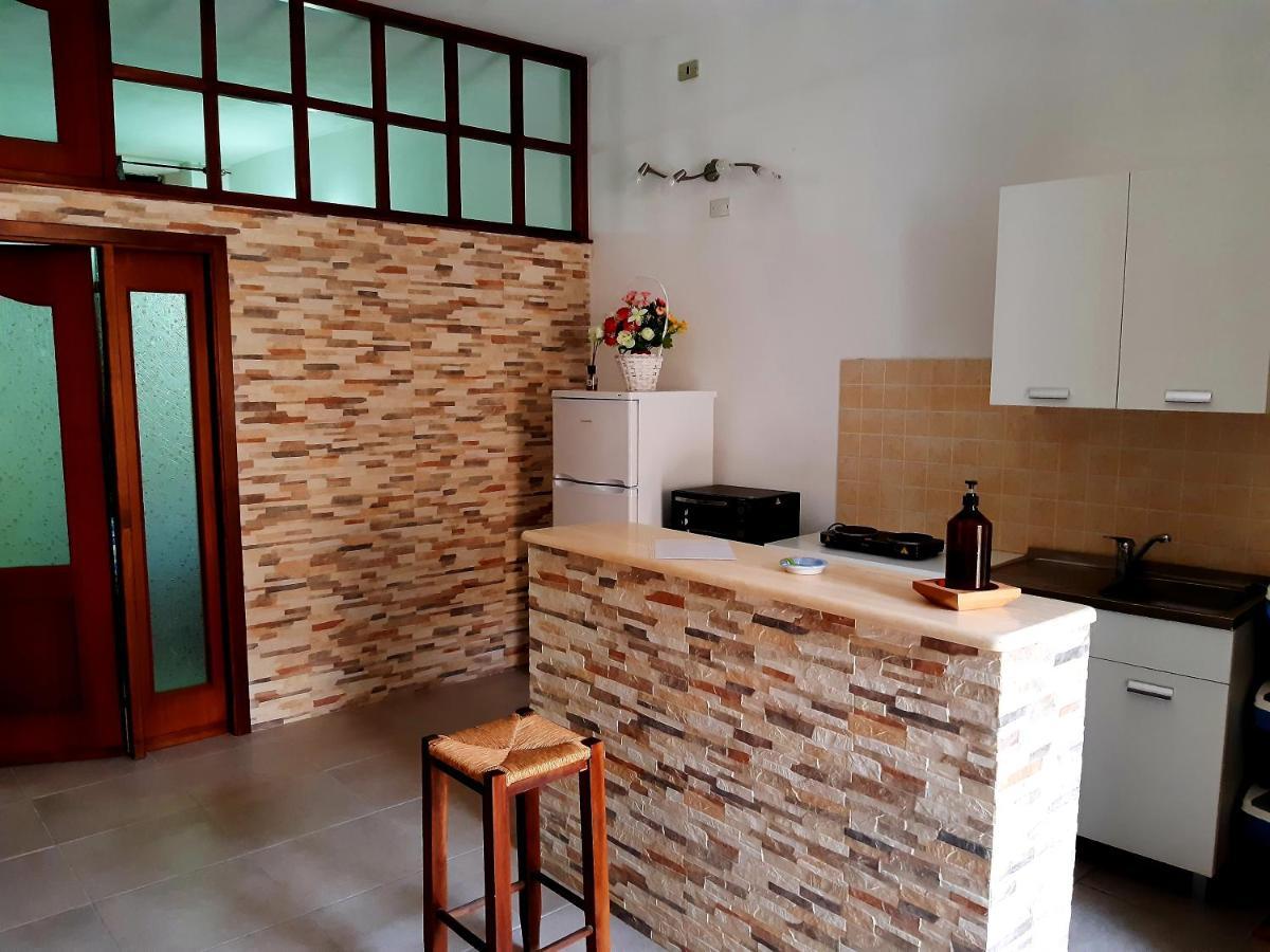 Appartamento Per Turisti Filoxenia Santa Severina Exterior foto
