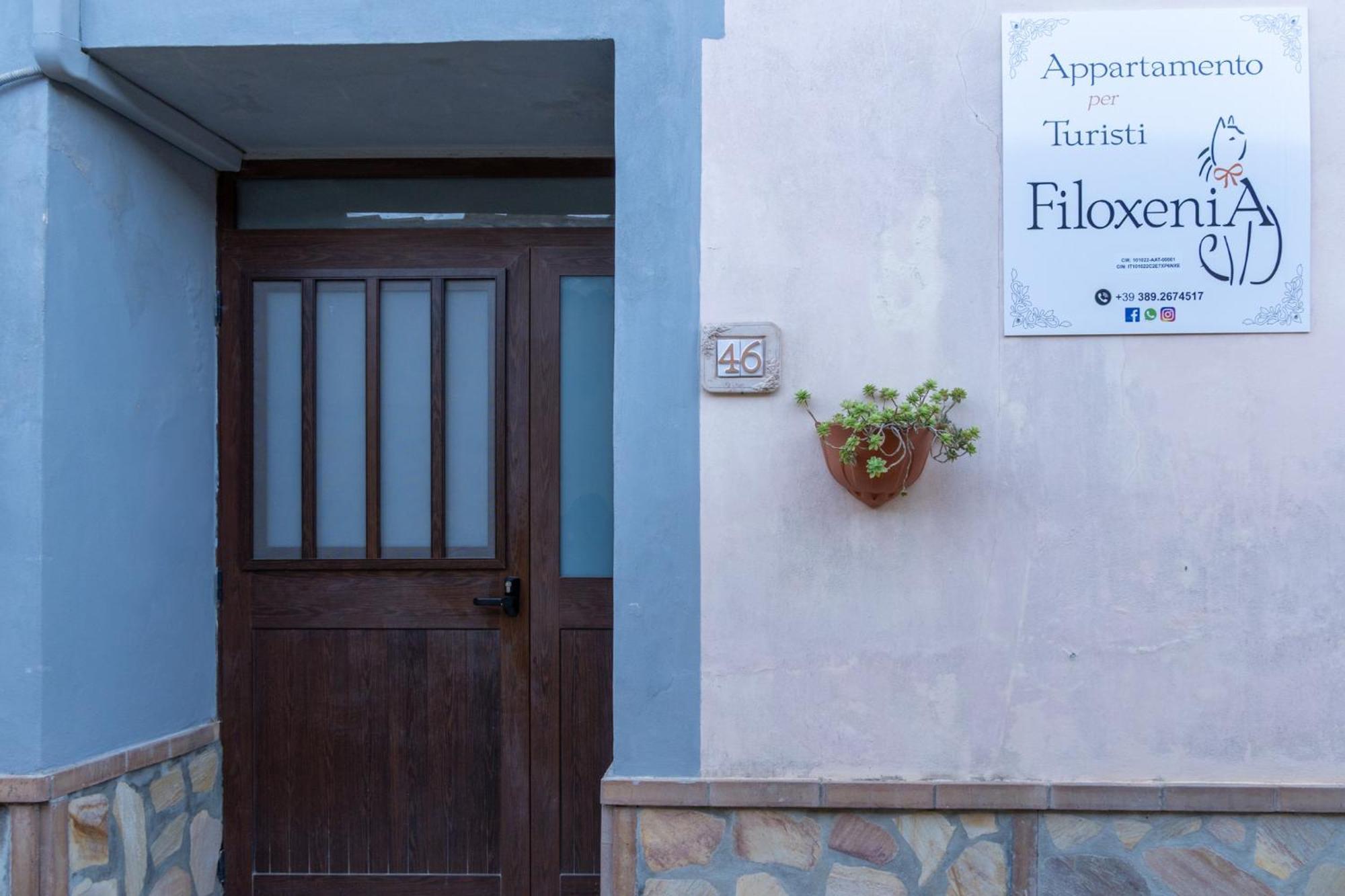 Appartamento Per Turisti Filoxenia Santa Severina Exterior foto